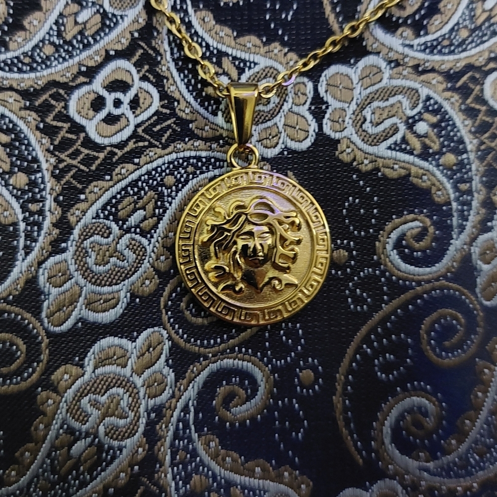 18K Gold Plated Medusa Pendant Necklace Coin Shape and Chain